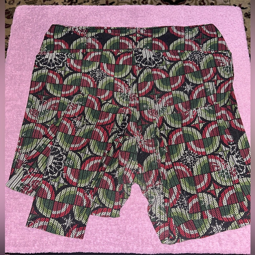 LuLaRoe Red and Green Leggings